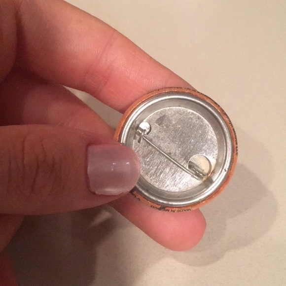 VINTAGE MARILYN MONROE PIN 🤩 - Picture 2 of 2